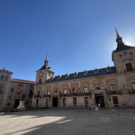 Dplace To Be - Amazing Apartments In Historic Center Madrid Exteriör bild