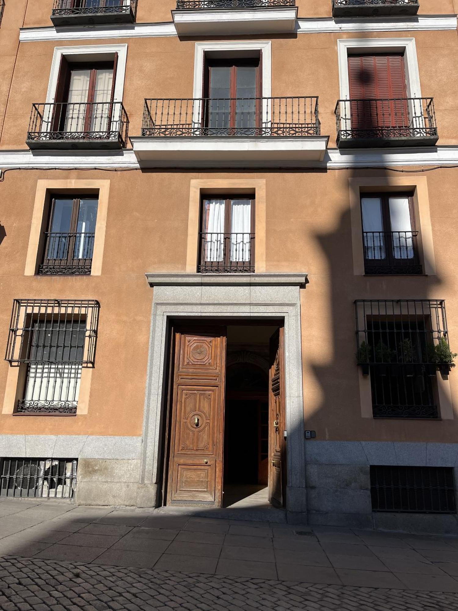 Dplace To Be - Amazing Apartments In Historic Center Madrid Exteriör bild