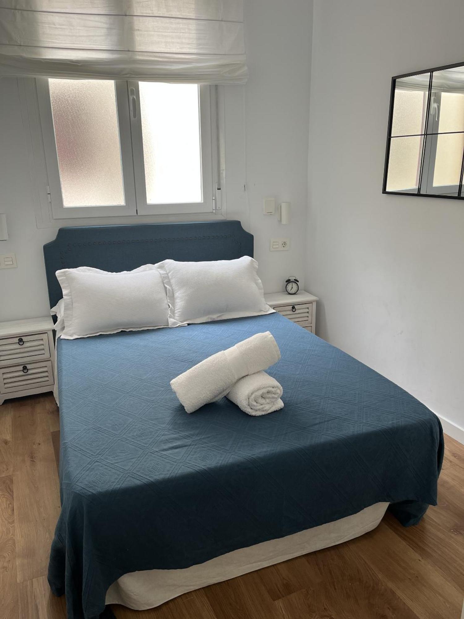 Dplace To Be - Amazing Apartments In Historic Center Madrid Rum bild