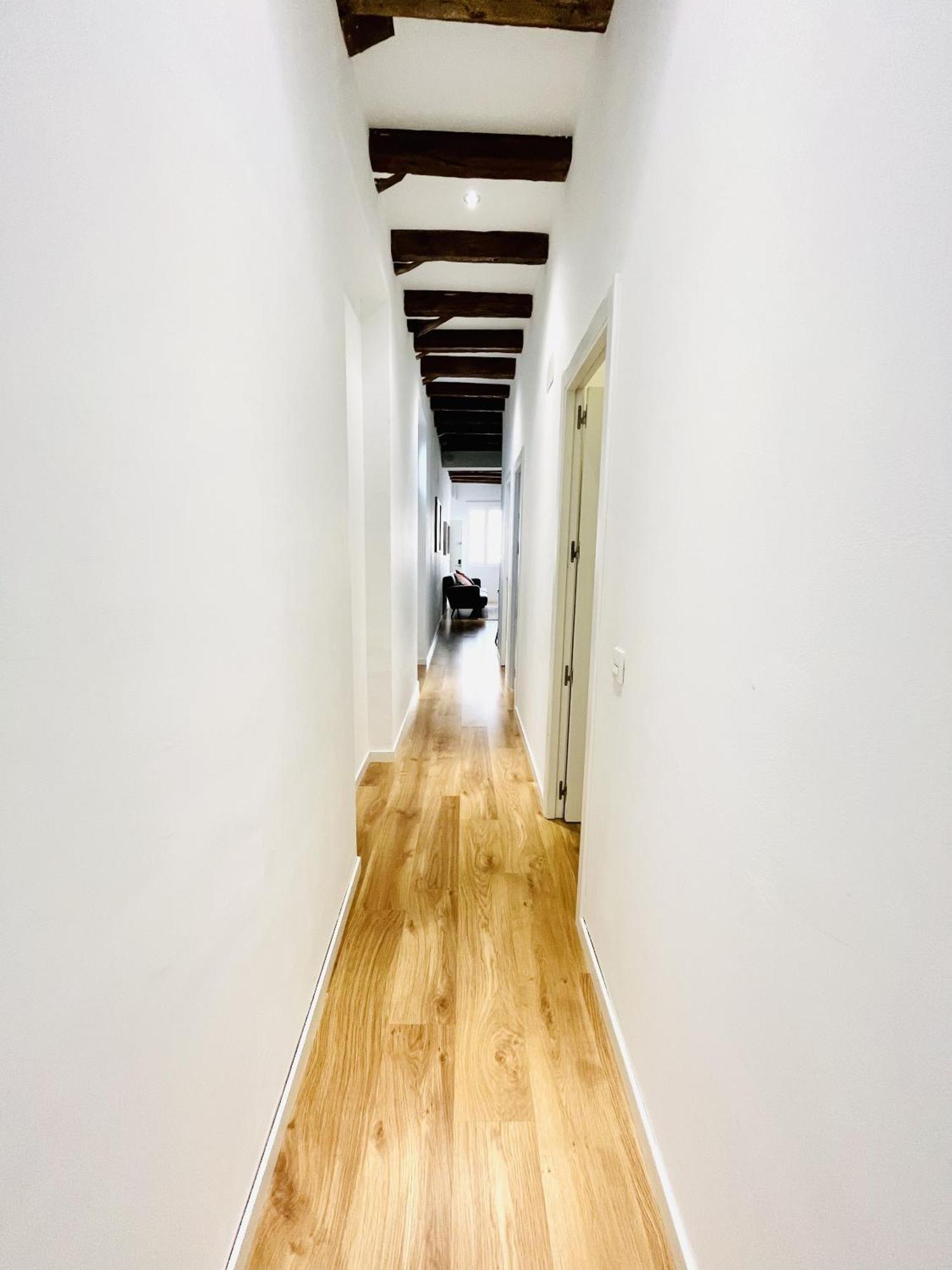 Dplace To Be - Amazing Apartments In Historic Center Madrid Rum bild