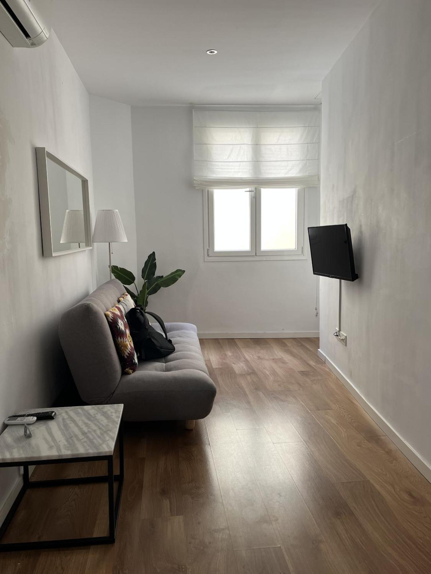 Dplace To Be - Amazing Apartments In Historic Center Madrid Exteriör bild