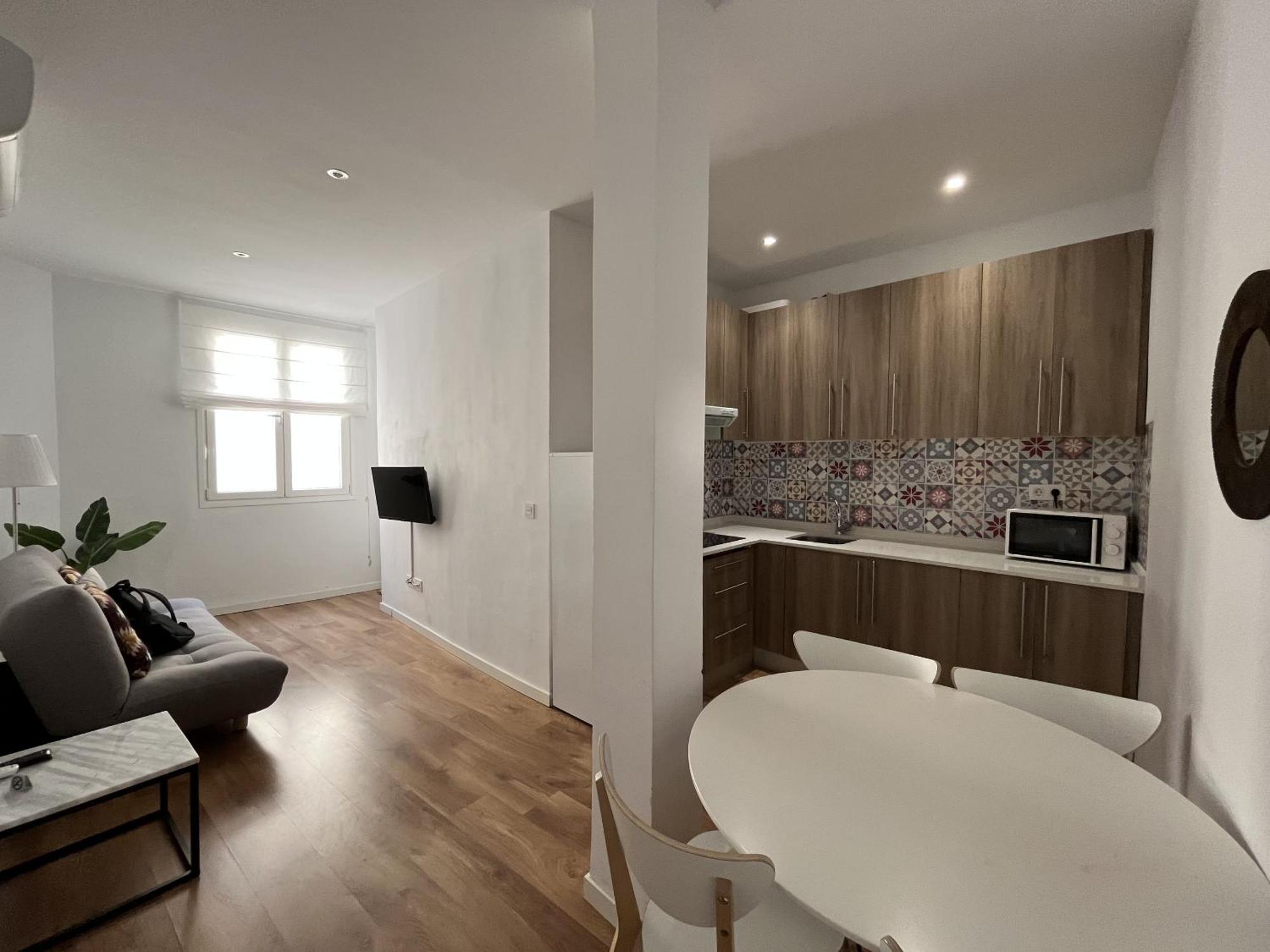 Dplace To Be - Amazing Apartments In Historic Center Madrid Exteriör bild